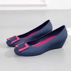 Cresfimix Zapatos De Mujer Women Cute Sweet Navy Blue Slip on Flat Shoes Ladies Classic Summer Jelly Comfort Beach Loafers